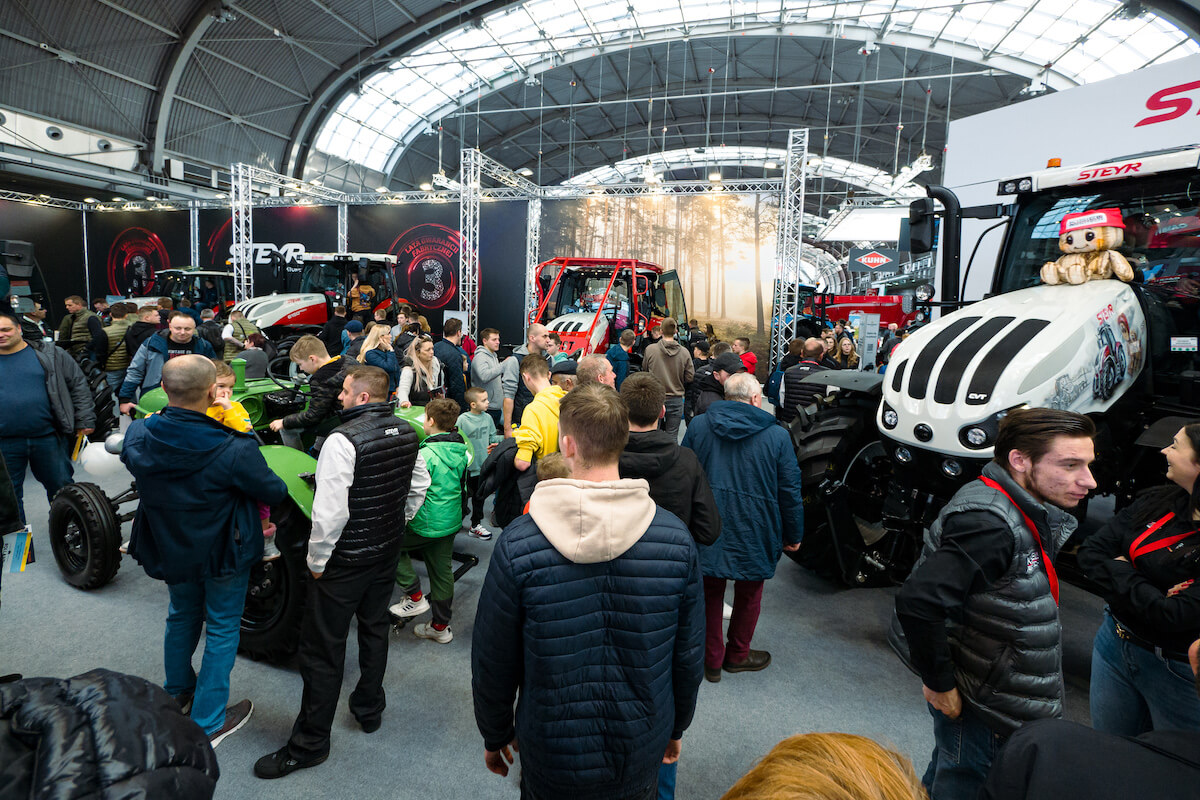 I trattori Steyr esposti allo stand della 22esima edizione di Las-Expo in Polonia